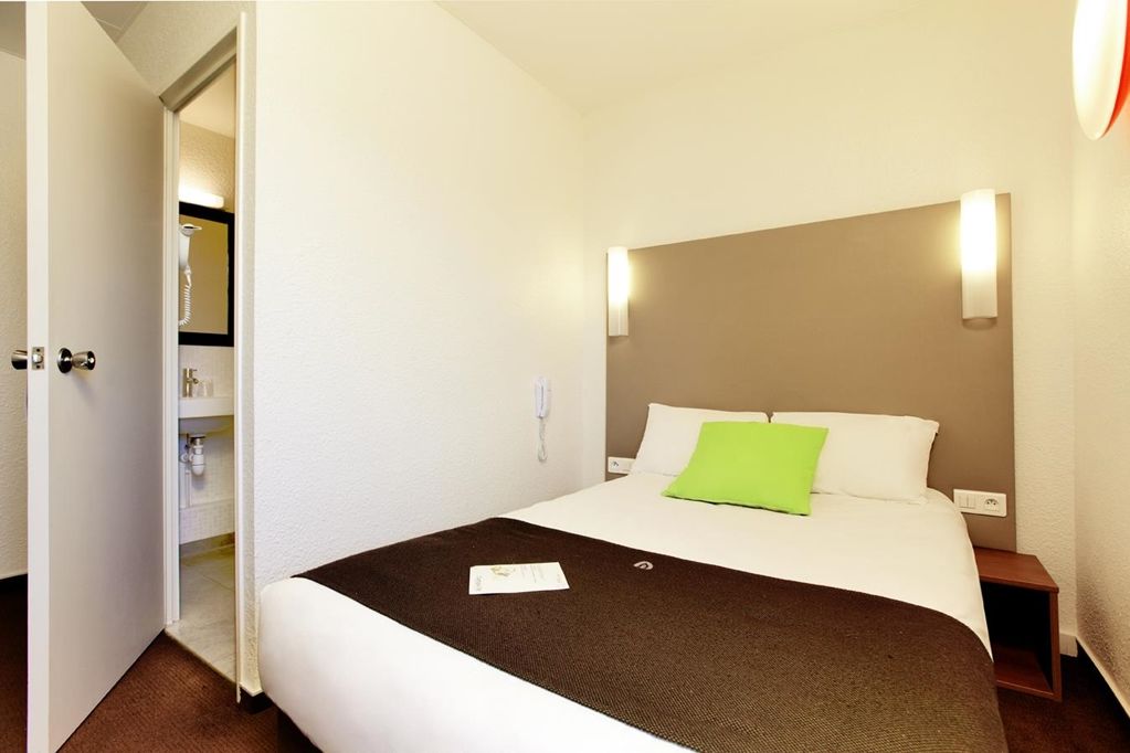 Campanile Creteil Centre Hotell Eksteriør bilde